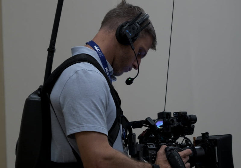 Staff communication headsets: 3 basics to know in filmmaking