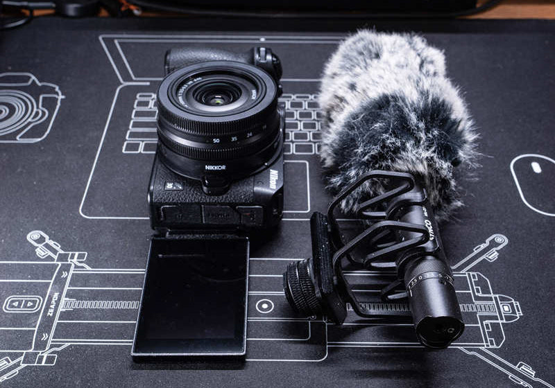 Digital camera microphone: Types and specs explained