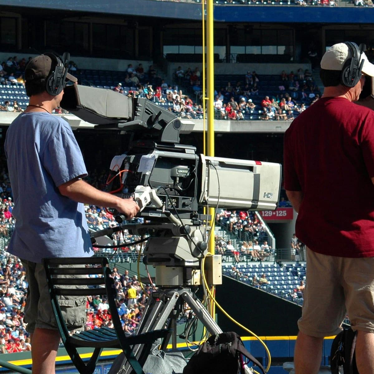 SYNCO Xtalk XMax using example in the stadium